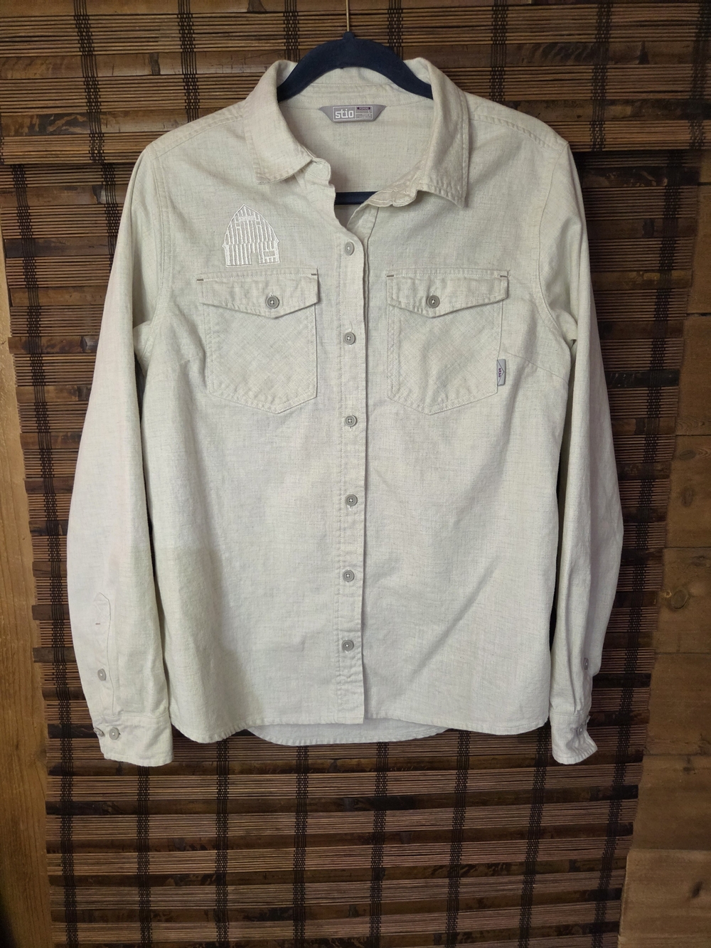 STIO SARATOGA SHIRT WOMEN'S LARGE BEIGE 100% ORGANIC COTTON